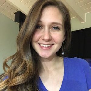 Meet your Posher, Lauren